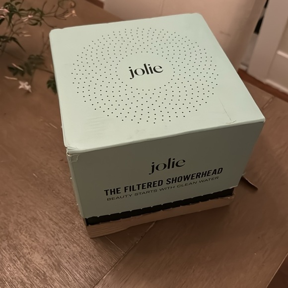 Jolie Filtered Showerhead in Modern Chrome - Picture 4 of 4